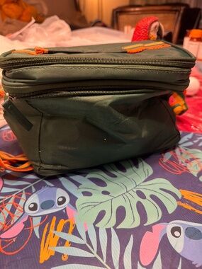 green polyester MIER lunch bag features a dual-deck design with orange and blue